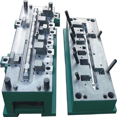 Купить Customized Auto Radiator Plastic Tank Injection Mold with 100,000+ Tanks Life 45#/50#/P20 Material and 3D Design Производство в сети