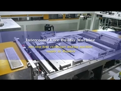 Как работает один автоматический станок для сборки промежуточного охладителя?